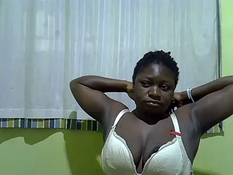 Snapshot of CURVY-CORAZZON chatting on 07/16/26, 04:40 CURVY-CORAZZON online show from 07/16/26, 04:40