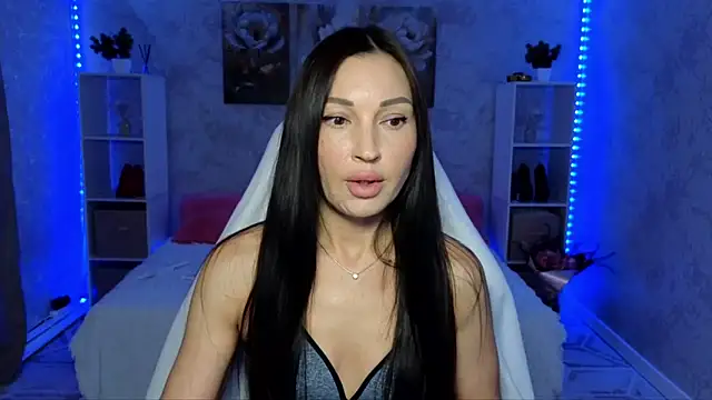 Snapshot of NikoleMills chatting on 06/19/26, 07:12 NikoleMills online show from 06/19/26, 07:12
