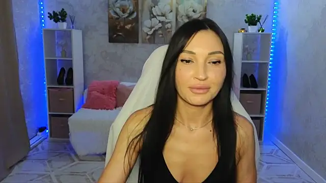 Snapshot of NikoleMills chatting on 07/19/26, 07:45 NikoleMills online show from 07/19/26, 07:45