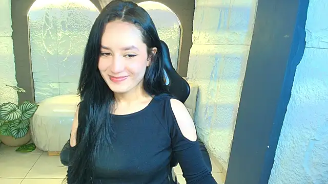 Snapshot of Aleja_r_ chatting on 07/28/26, 07:50 Aleja r online show from 07/28/26, 07:50