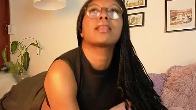 Victoria-Jacksonn online show from 06/24/26, 08:41