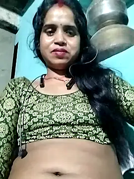 Snapshot of Cut_simran56 chatting on 07/08/26, 04:44 Cut simran56 online show from 07/08/26, 04:44