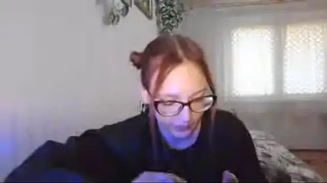 Snapshot of SamiraKrallman chatting on 06/14/26, 05:04 SamiraKrallman online show from 06/14/26, 05:04