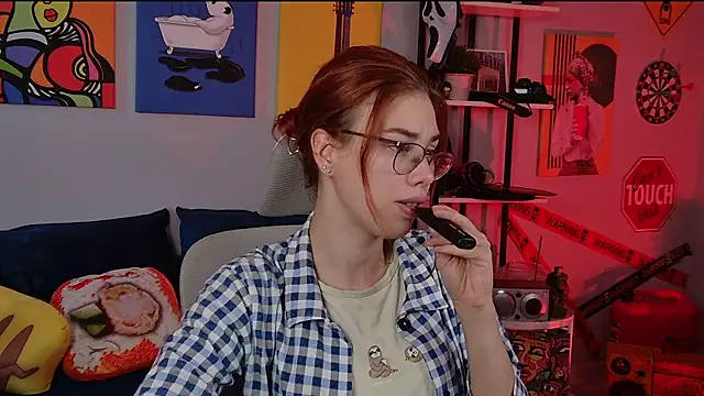 Snapshot of SeraphineDuskryn chatting on 07/20/26, 08:06 SeraphineDuskryn online show from 07/20/26, 08:06