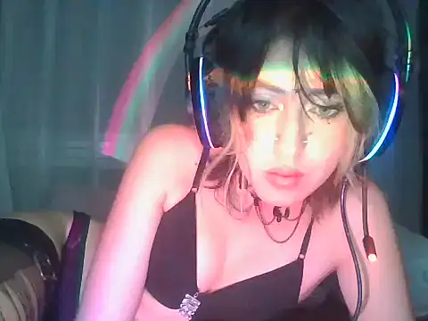 Snapshot of kittenpasive30 chatting on 07/15/26, 04:51 kittenpasive30 online show from 07/15/26, 04:51