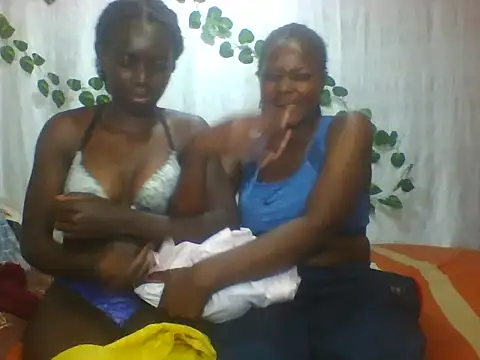 Snapshot of babgirls254 chatting on 06/23/26, 06:39 babgirls254 online show from 06/23/26, 06:39