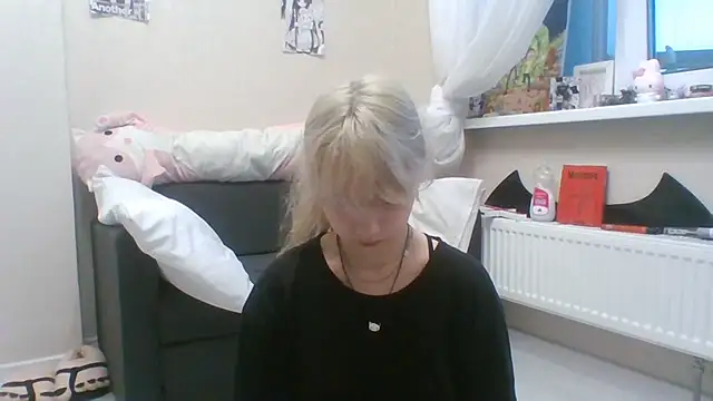 DinaKolter online show from 07/15/26, 04:45