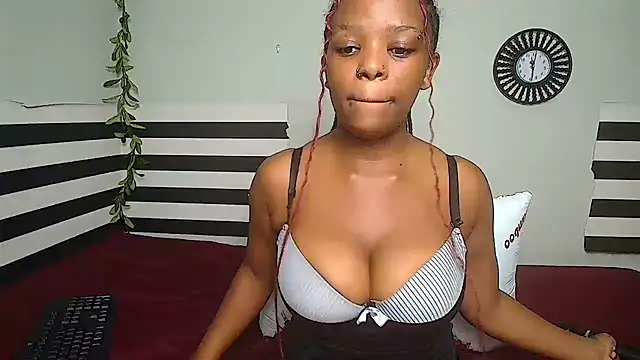 Snapshot of FreakyNubian chatting on 07/08/26, 05:06 FreakyNubian online show from 07/08/26, 05:06
