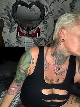 InkedMissLaBaehm online show from 07/09/26, 10:14