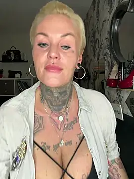 InkedMissLaBaehm online show from 07/26/26, 10:16