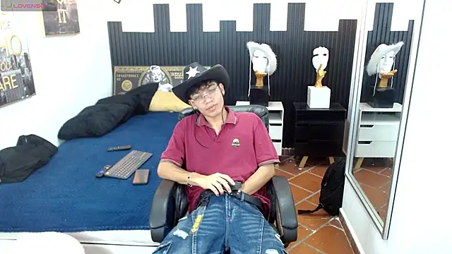 Snapshot of Jake_Falcon chatting on 06/11/26, 01:09 Jake Falcon online show from 06/11/26, 01:09