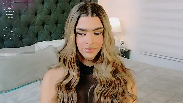 Scarlethvhonparker online show from 03/26/26, 04:07