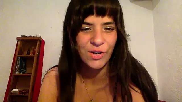 Snapshot of Gala_Magnolia chatting on 06/27/26, 02:49 Gala Magnolia online show from 06/27/26, 02:49