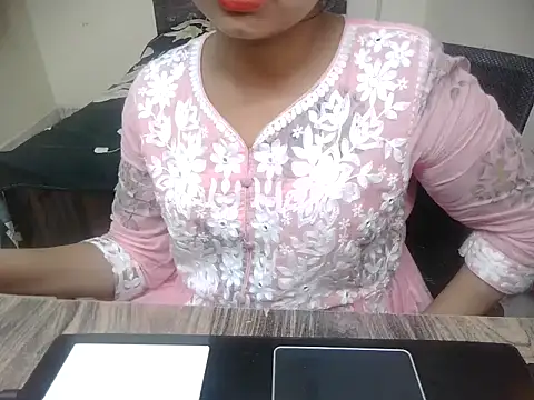 Snapshot of Bold-Divya1 chatting on 07/28/26, 12:59 Bold-Divya1 online show from 07/28/26, 12:59