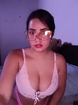 Snapshot of K_AriDoll chatting on 06/18/26, 10:25 K AriDoll online show from 06/18/26, 10:25