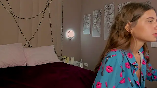 Lola lovesss online show from 07/03/26, 02:18
