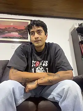 Crisloverrr online show from 07/06/26, 01:35