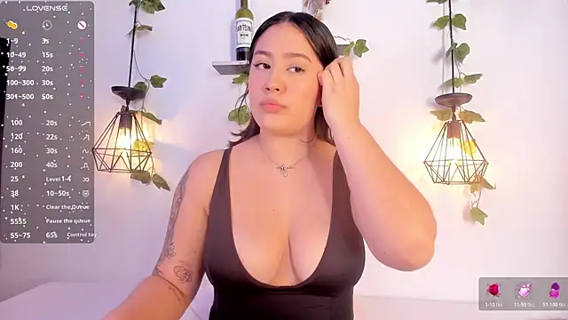 aisha duque  online show from 07/21/26, 07:49