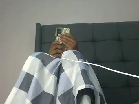 Snapshot of Black_prettty chatting on 07/12/26, 07:32 Black prettty online show from 07/12/26, 07:32