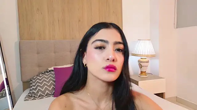 MaluCortes online show from 06/25/26, 02:21