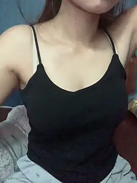 Snapshot of sexy_girll2k chatting on 06/14/26, 02:35 sexy girll2k online show from 06/14/26, 02:35