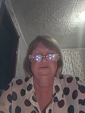 Snapshot of MilashkaCutie50 chatting on 07/01/26, 01:40 MilashkaCutie50 online show from 07/01/26, 01:40