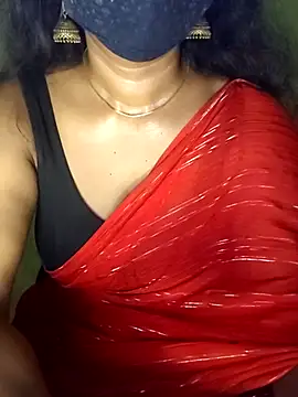 Snapshot of chitrasex1 chatting on 06/26/26, 11:31 chitrasex1 online show from 06/26/26, 11:31