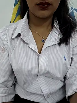 Snapshot of Ritika_jha01 chatting on 07/08/26, 04:50 Ritika jha01 online show from 07/08/26, 04:50