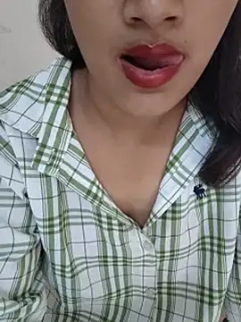 Snapshot of Ritika_jha01 chatting on 07/12/26, 05:09 Ritika jha01 online show from 07/12/26, 05:09