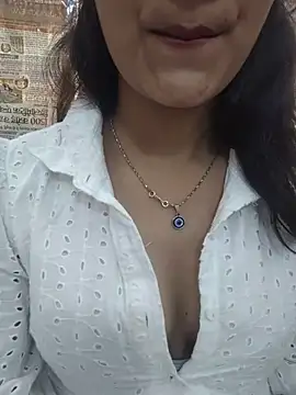 Snapshot of Ritika_jha01 chatting on 07/27/26, 05:25 Ritika jha01 online show from 07/27/26, 05:25