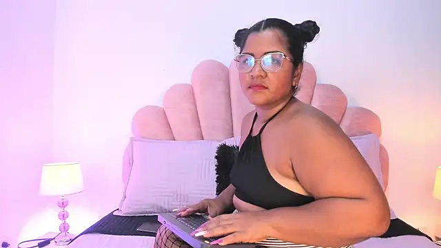 Mommy Big Ass online show from 07/11/26, 05:15