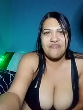 Snapshot of Gialeigh chatting on 07/10/26, 10:56 Gialeigh online show from 07/10/26, 10:56