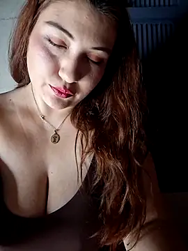 Snapshot of Rosa_Phone chatting on 06/14/26, 02:57 Rosa Phone online show from 06/14/26, 02:57