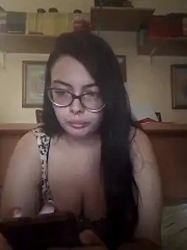 Snapshot of veronicayoung88 chatting on 06/15/26, 09:44 veronicayoung88 online show from 06/15/26, 09:44