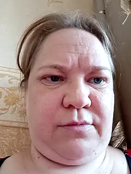 Snapshot of -ELLILOVE- chatting on 06/18/26, 01:15 -ELLILOVE- online show from 06/18/26, 01:15