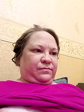 Snapshot of -ELLILOVE- chatting on 06/19/26, 06:34 -ELLILOVE- online show from 06/19/26, 06:34