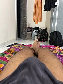Snapshot of aniketu11 chatting on 06/19/26, 05:06 aniketu11 online show from 06/19/26, 05:06