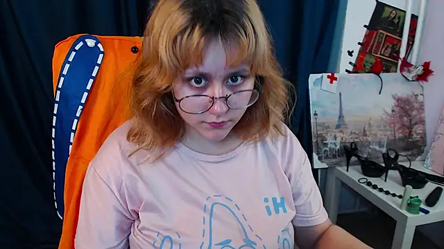 Snapshot of Judith_hypnosiss chatting on 07/21/26, 09:33 Judith hypnosiss online show from 07/21/26, 09:33