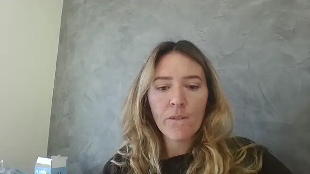 gigibaby93 online show from 06/16/26, 09:56