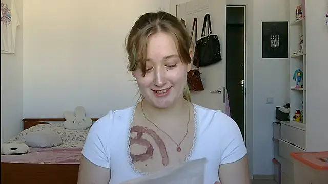 Snapshot of yourcherry3 chatting on 06/19/26, 02:54 yourcherry3 online show from 06/19/26, 02:54