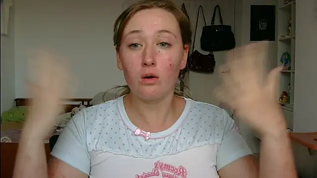 Snapshot of yourcherry3 chatting on 06/20/26, 06:11 yourcherry3 online show from 06/20/26, 06:11