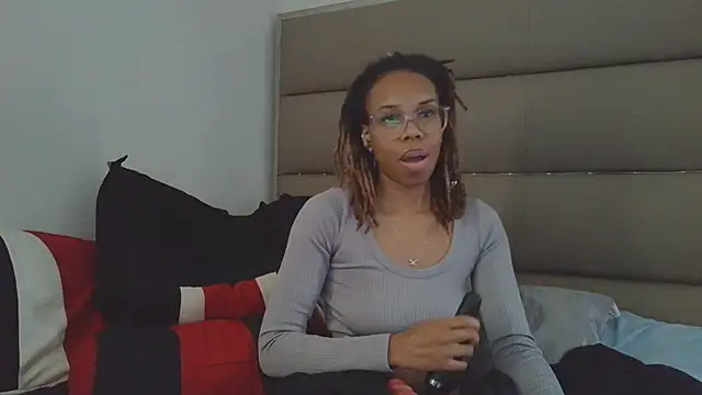 Opal Rainbow online show from 04/12/26, 07:52