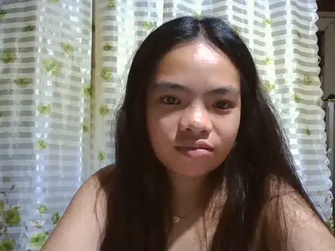 Snapshot of pretty_gia chatting on 06/20/26, 06:11 pretty gia online show from 06/20/26, 06:11