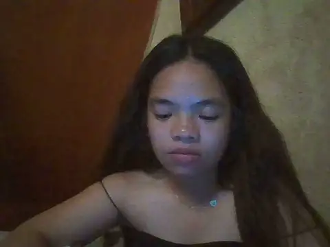 Snapshot of pretty_gia chatting on 07/08/26, 12:04 pretty gia online show from 07/08/26, 12:04