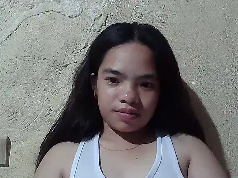 Snapshot of pretty_gia chatting on 07/08/26, 04:00 pretty gia online show from 07/08/26, 04:00
