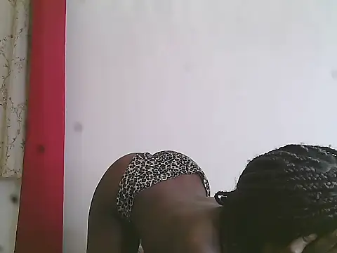 Snapshot of Wickedwhisper chatting on 06/22/26, 04:09 Wickedwhisper online show from 06/22/26, 04:09