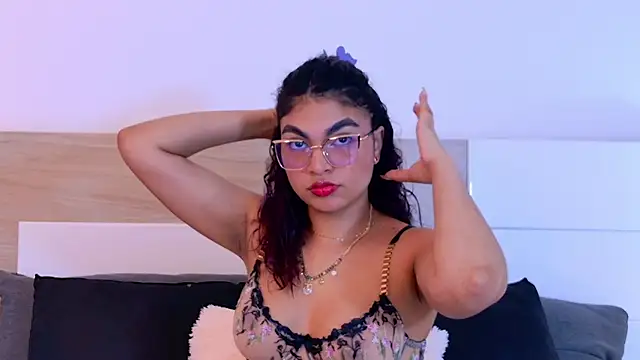 Snapshot of MelodyAlvarez chatting on 06/30/26, 11:11 MelodyAlvarez online show from 06/30/26, 11:11