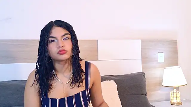 Snapshot of MelodyAlvarez chatting on 07/25/26, 12:03 MelodyAlvarez online show from 07/25/26, 12:03