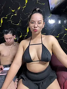 ColombianSexyCouple  online show from 07/19/26, 01:48