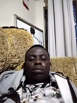 Snapshot of mwanzighe chatting on 06/17/26, 05:36 mwanzighe online show from 06/17/26, 05:36